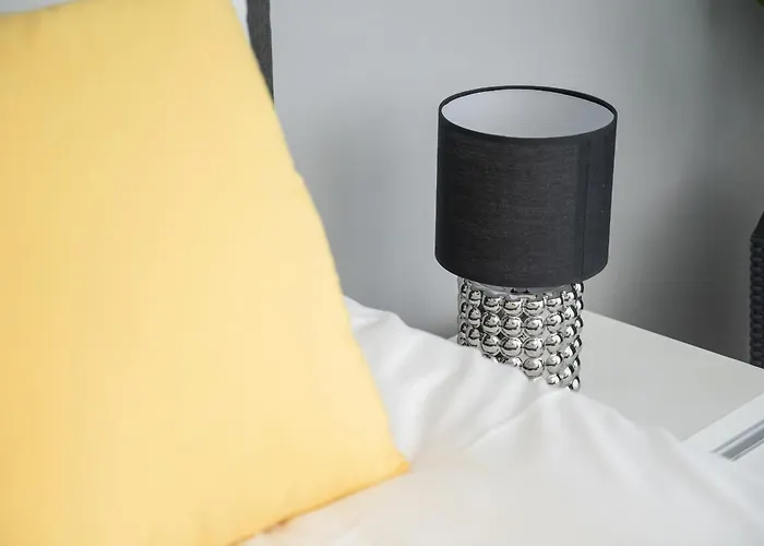 Center Close To The Market And Park With Parking & Air Conditioning By Renters Prestige * Wroclaw