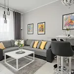 Center Close To The Market And Park With Parking & Air Conditioning By Renters Prestige Apartament Wrocław