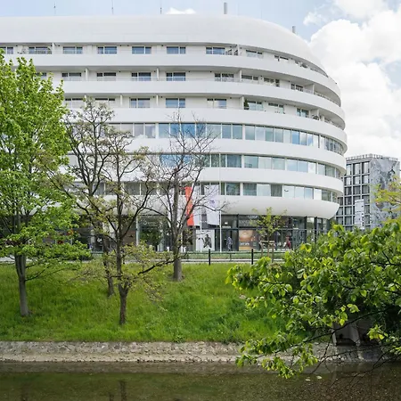 Center Close To The Market And Park With Parking & Air Conditioning By Renters Prestige Apartament *